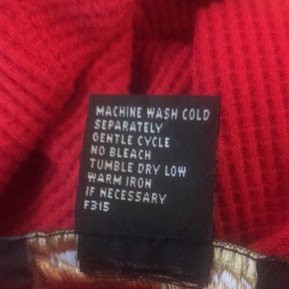 Red Dress 💋💃 - Picture 6 of 6